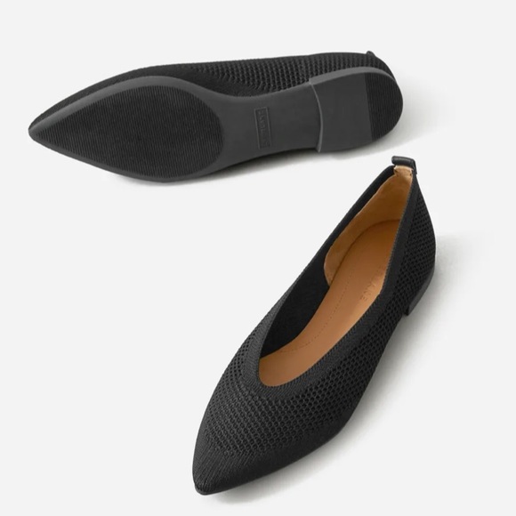 Everlane Shoes - 💕🌵NIB Everlane 40-hour flat ReKnit Black Size 9